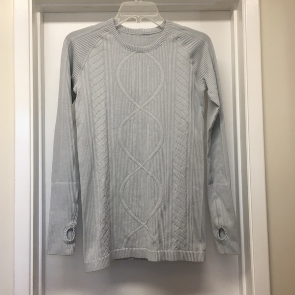 Lululemon Rest Less Pullover LS Top Silver Spoon Light Gray EUC - Picture 6 of 15